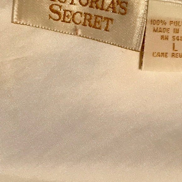 2 Victoria’s Secret above knee nightgowns. - Picture 8 of 8